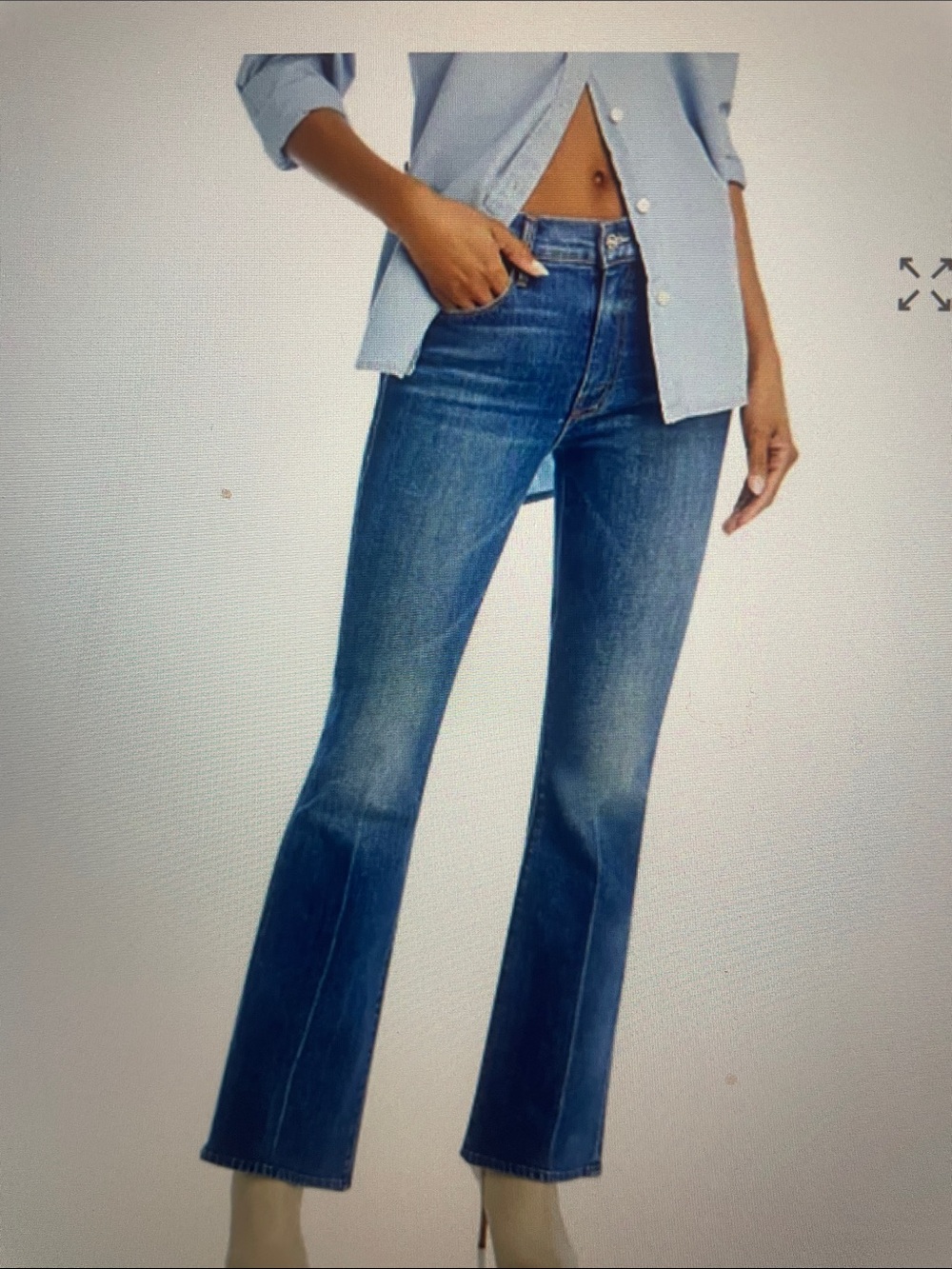 Mother The Weekender Jean in it’s a small world wash sz 25
